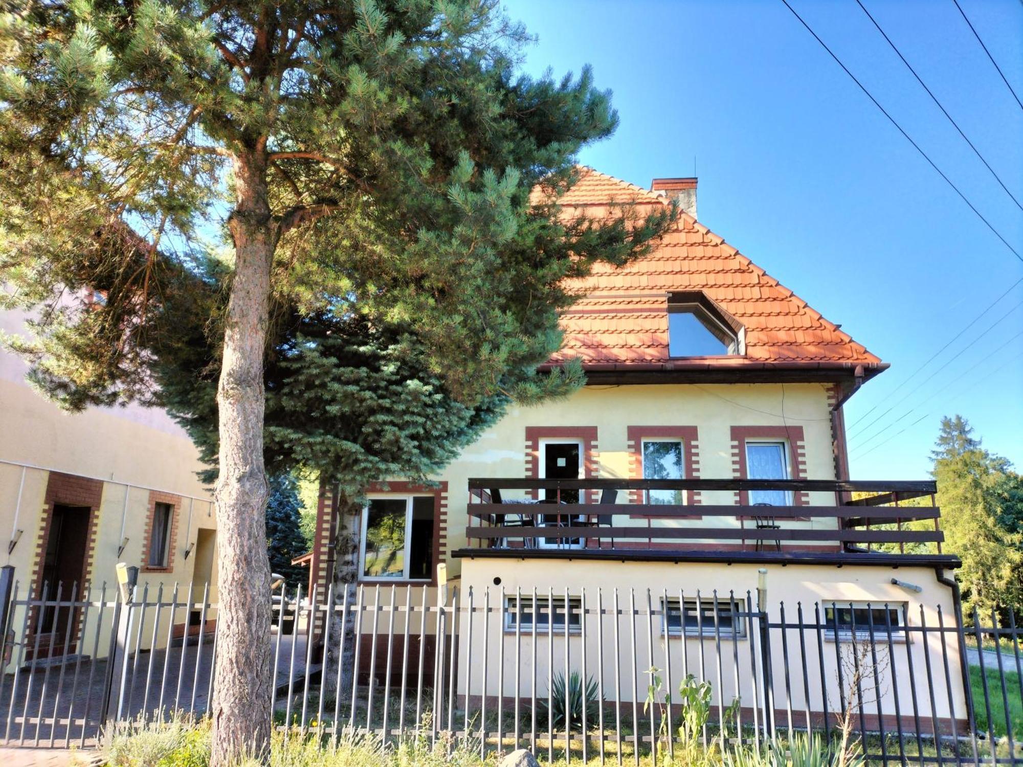 Gosciniec U Zawierki Лодзь Екстер'єр фото