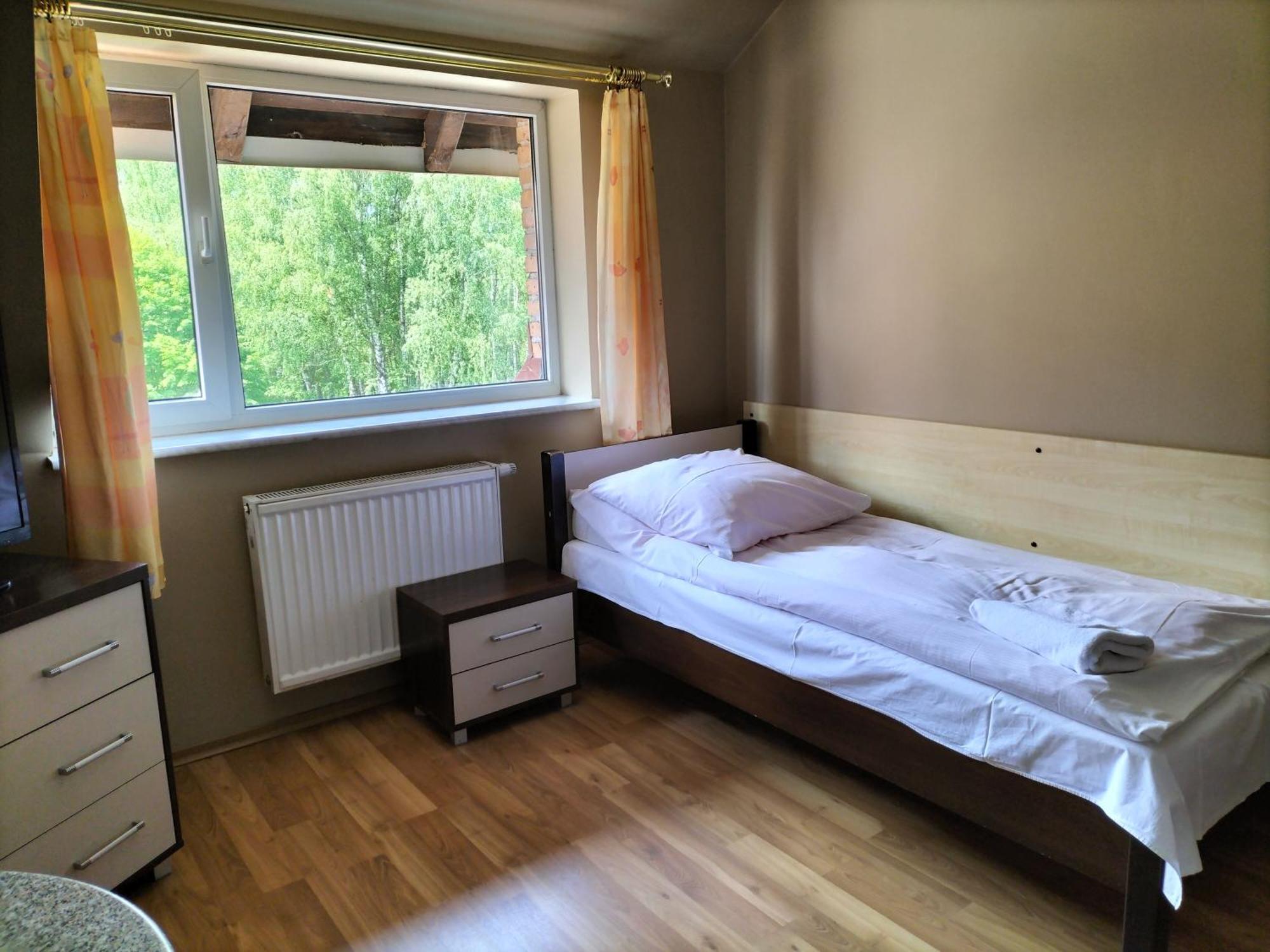 Gosciniec U Zawierki Лодзь Екстер'єр фото